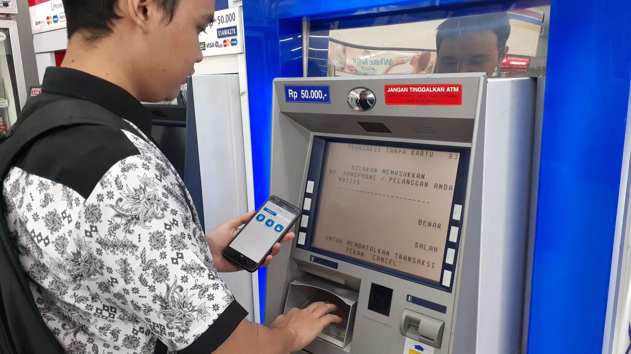 cara ambil uang di atm terbaru